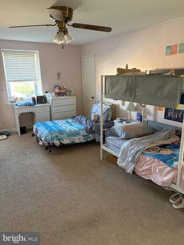 904 PENN AVE, Drexel Hill, PA 19026