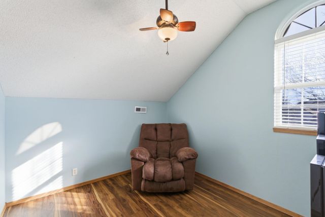 807 N Linden Ln, Derby, KS 67037