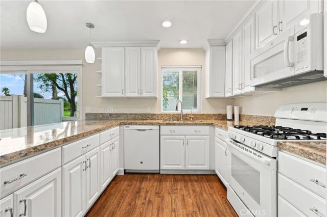 26105 Rainbow Glen Drive, Newhall, CA 91321