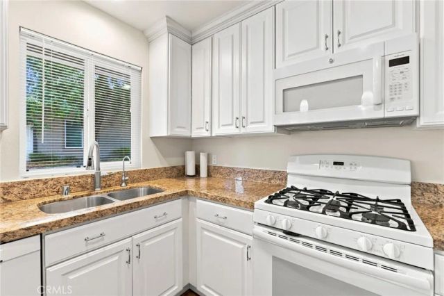 26105 Rainbow Glen Drive, Newhall, CA 91321