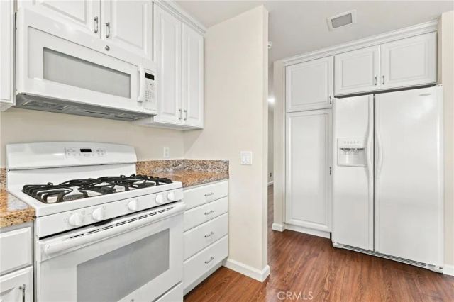 26105 Rainbow Glen Drive, Newhall, CA 91321