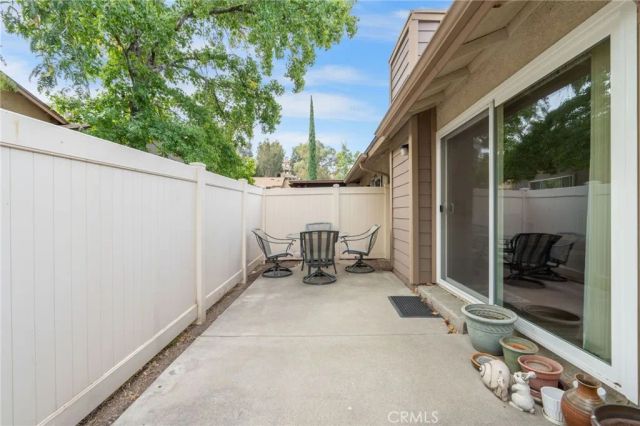 26105 Rainbow Glen Drive, Newhall, CA 91321