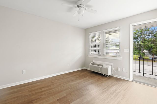 2107 Rondo Street Apt 205, Charleston, SC 29414