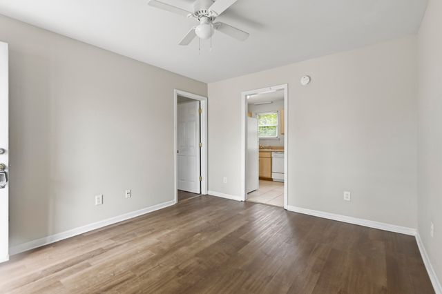 2107 Rondo Street Apt 205, Charleston, SC 29414