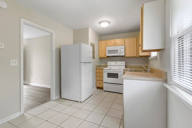 2107 Rondo Street Apt 205, Charleston, SC 29414