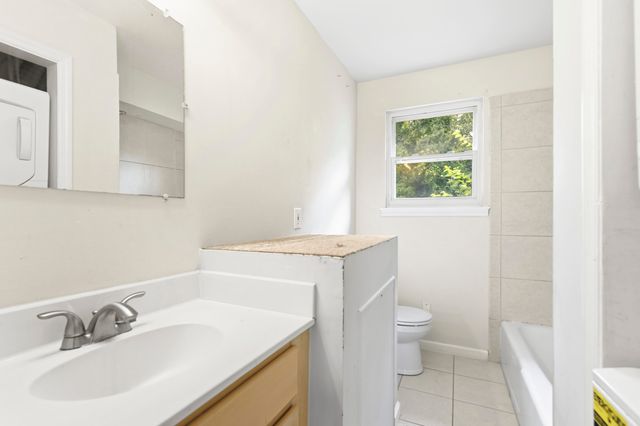 2107 Rondo Street Apt 205, Charleston, SC 29414