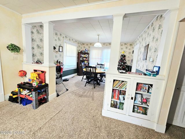 145 W 19TH Street, Baxter Springs, KS 66713