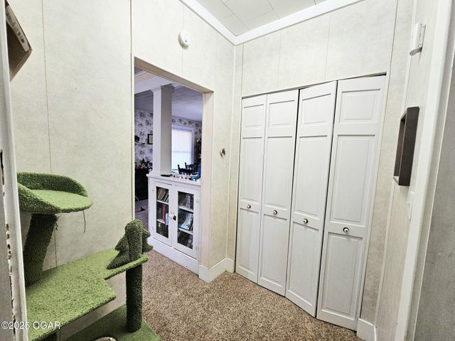 145 W 19TH Street, Baxter Springs, KS 66713