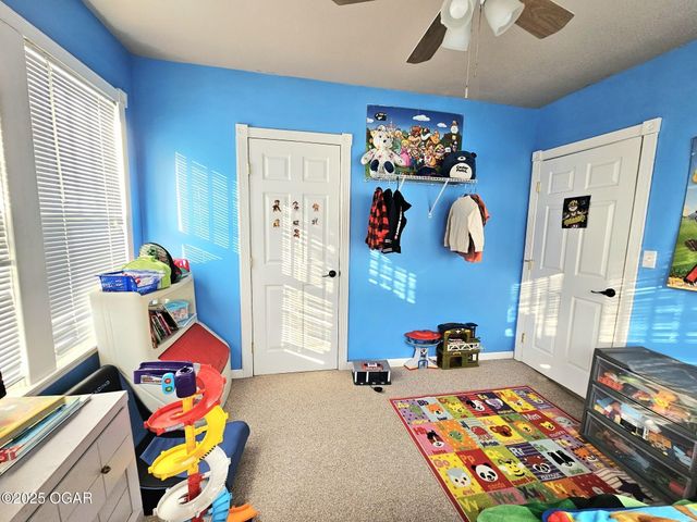 145 W 19TH Street, Baxter Springs, KS 66713