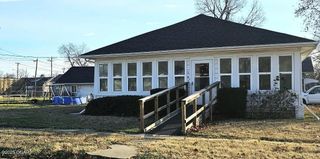 145 W 19TH Street, Baxter Springs, KS 66713