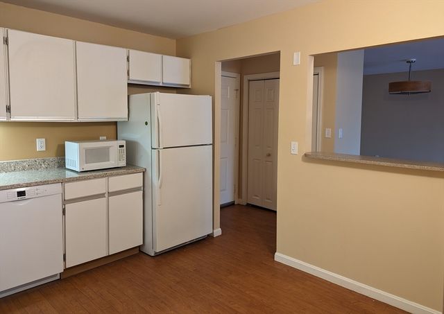 151 Coolidge Ave 105, Watertown, MA 02472