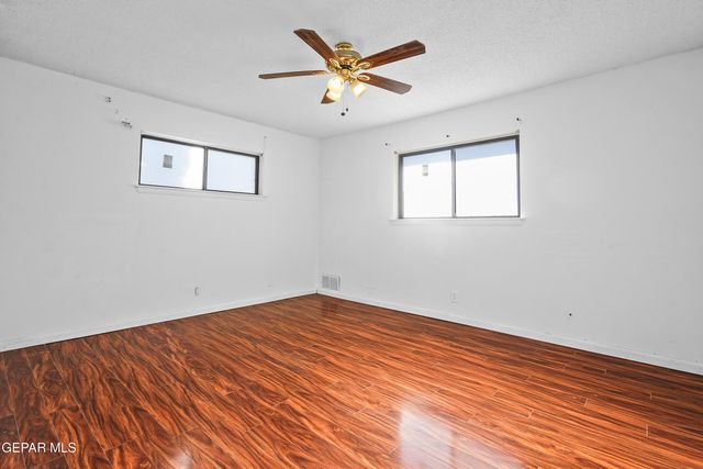 8717 Parkland Drive, El Paso, TX 79925