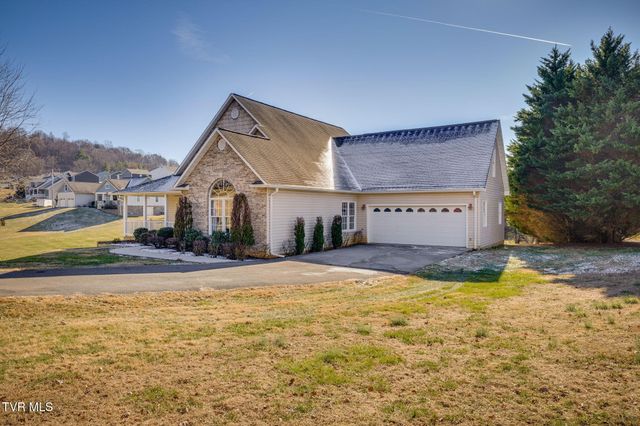 733 Rocky Branch Road, Blountville, TN 37617