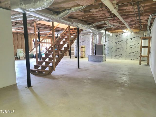 733 Rocky Branch Road, Blountville, TN 37617