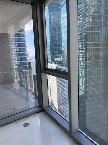 300 Biscayne Boulevard Way 2509W, Miami, FL 33131