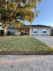 1310 Sudbury Drive, Pasadena, TX 77504