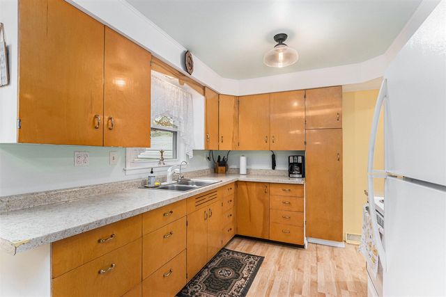 4104 Nazareth Road, Kalamazoo, MI 49004