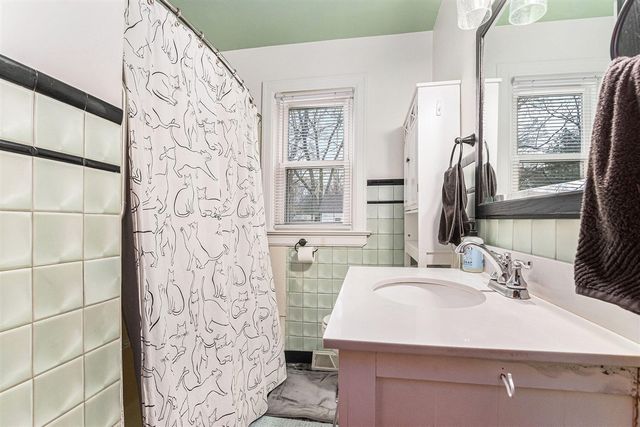 4104 Nazareth Road, Kalamazoo, MI 49004