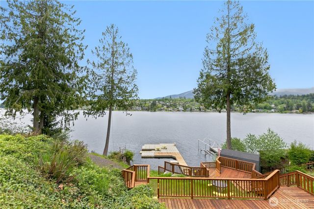 18545 W Big Lake Boulevard, Mount Vernon, WA 98274