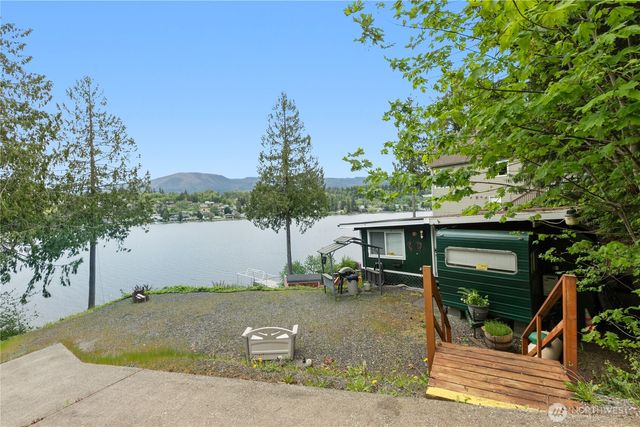 18545 W Big Lake Boulevard, Mount Vernon, WA 98274