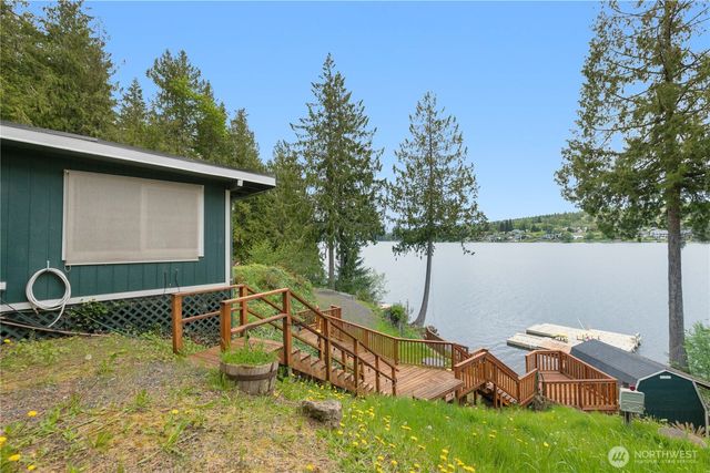 18545 W Big Lake Boulevard, Mount Vernon, WA 98274