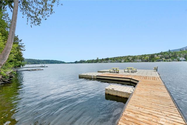 18545 W Big Lake Boulevard, Mount Vernon, WA 98274