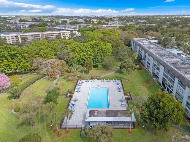 2502 Antigua Ter J3, Coconut Creek, FL 33066