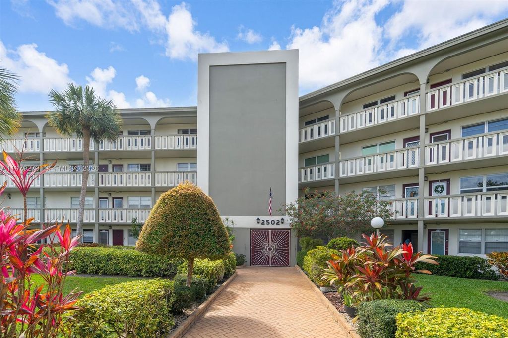 2502 Antigua Ter J3, Coconut Creek, FL 33066