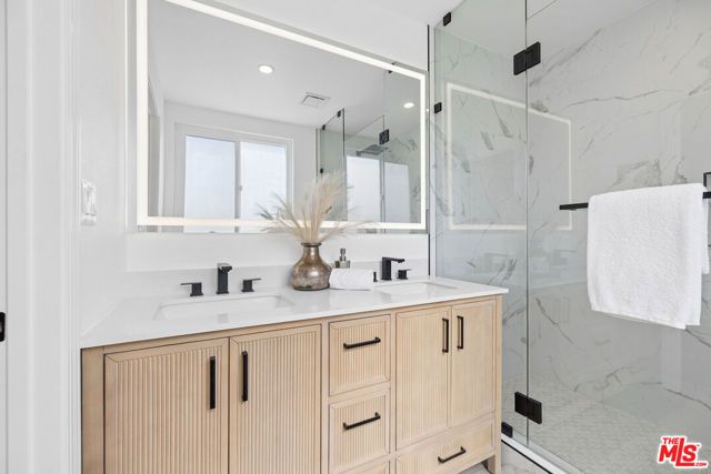 11946 Aneta Street, Culver City, CA 90230