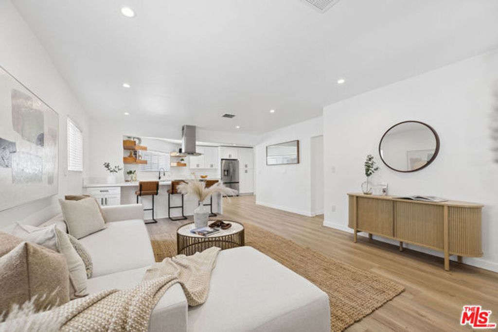 11946 Aneta Street, Culver City, CA 90230