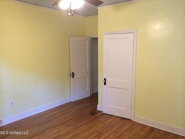 4056 Redwing Avenue, Jackson, MS 39216