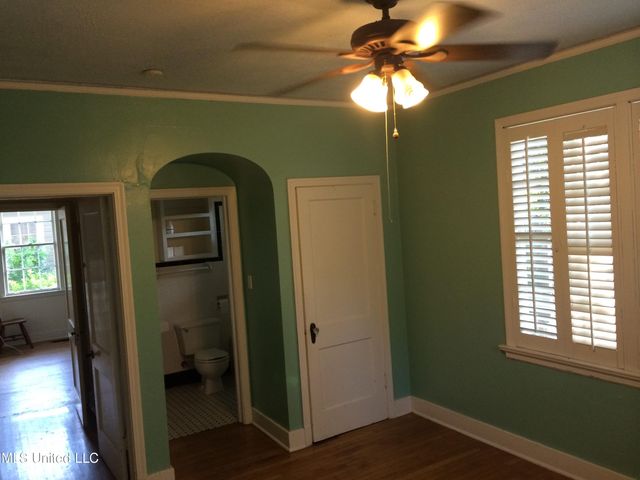 4056 Redwing Avenue, Jackson, MS 39216