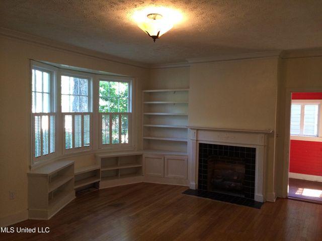 4056 Redwing Avenue, Jackson, MS 39216