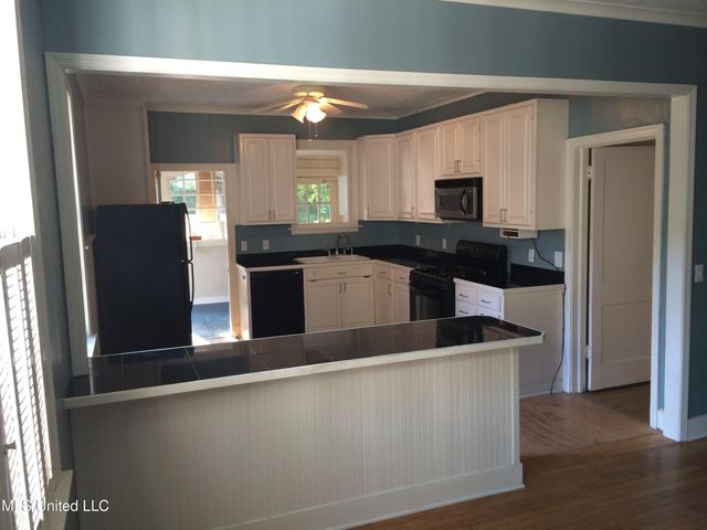 4056 Redwing Avenue, Jackson, MS 39216