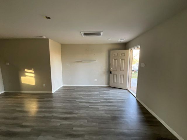 803 N Spanish Camp Road, Wharton, TX 77488