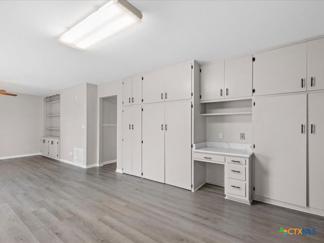 273 Meadow Avenue, New Braunfels, TX 78130