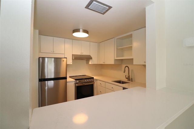618 ORANGE DRIVE 207, Altamonte Springs, FL 32701