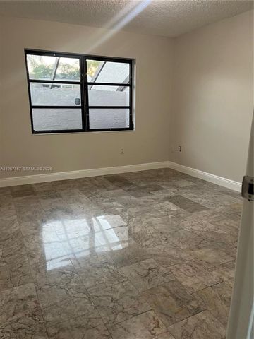 1571 NW 98th Way 1571, Pembroke Pines, FL 33024