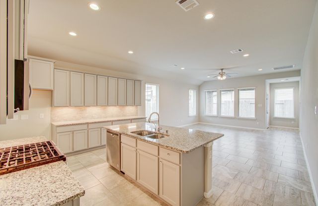 504 Bighorn Drive, League City, TX 77573