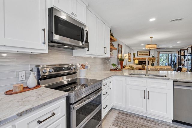 3033 Hells Gate Loop E103, Possum Kingdom Lake, TX 76475