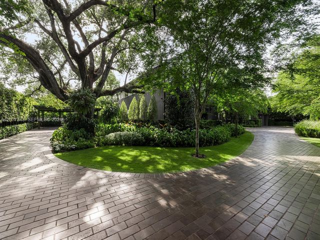 6580 SW 69th Avenue, Miami, FL 33143