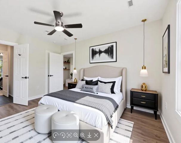 2136 Commander, North Charleston, SC 29405