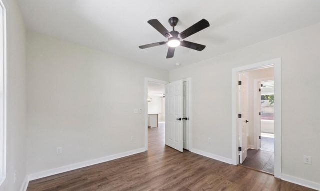 2136 Commander, North Charleston, SC 29405