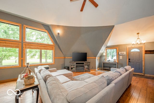 7018 S 650 W, Pendleton, IN 46064