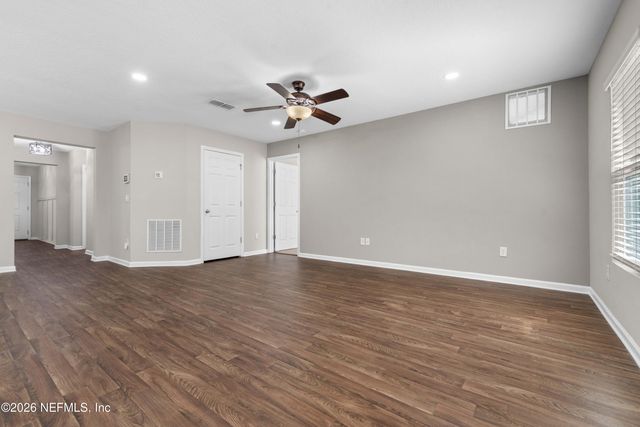 12390 CHERRY BLUFF Drive, Jacksonville, FL 32218