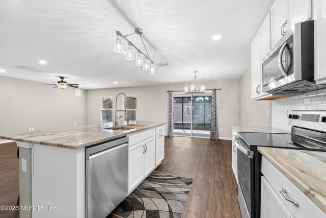 12390 CHERRY BLUFF Drive, Jacksonville, FL 32218