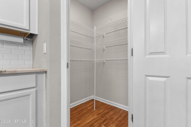 12390 CHERRY BLUFF Drive, Jacksonville, FL 32218