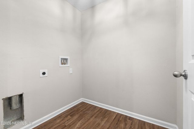 12390 CHERRY BLUFF Drive, Jacksonville, FL 32218