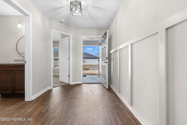 12390 CHERRY BLUFF Drive, Jacksonville, FL 32218