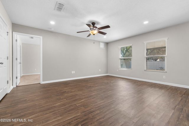 12390 CHERRY BLUFF Drive, Jacksonville, FL 32218